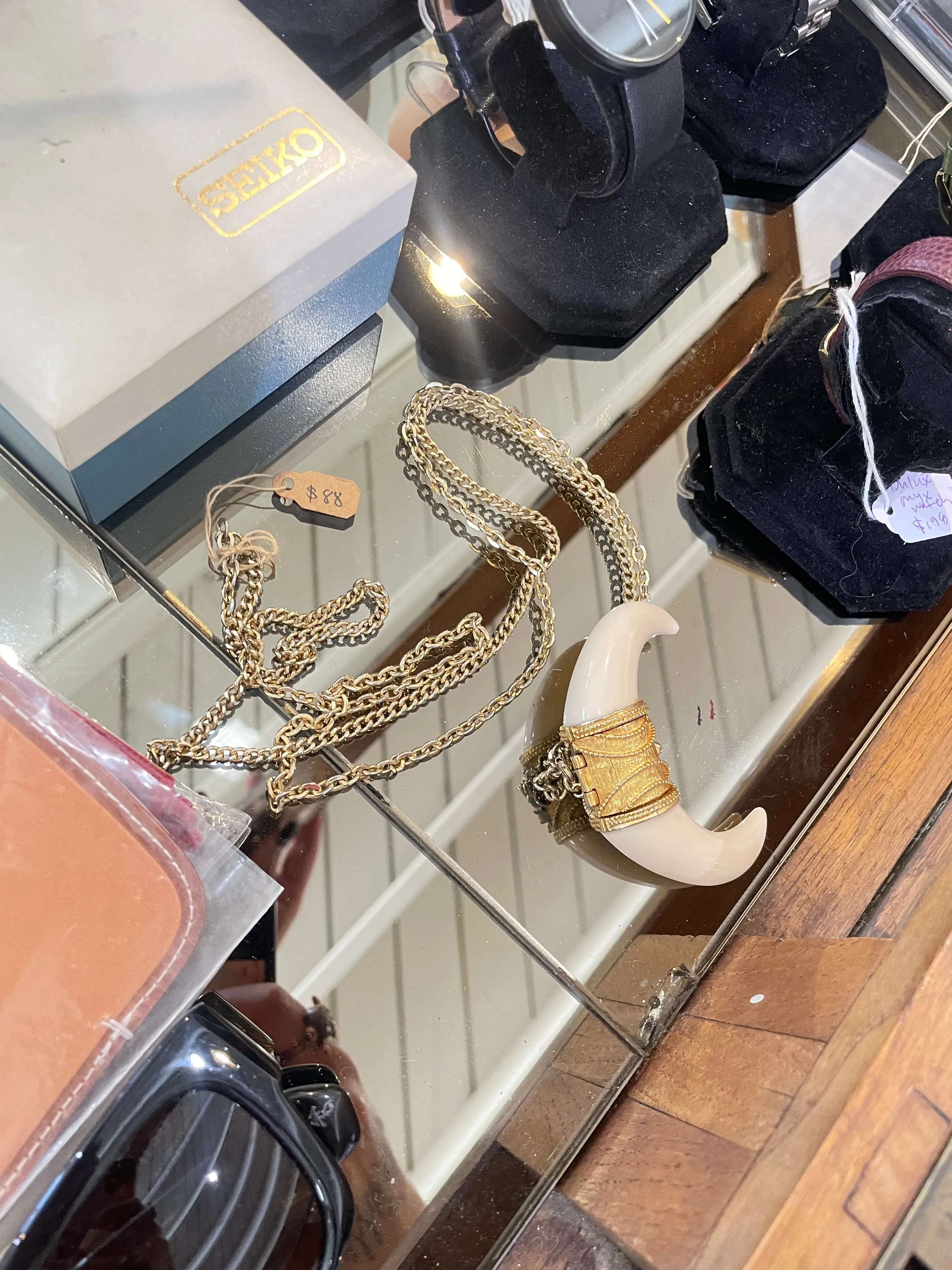 Vintage Gold Chain Tusk Necklace