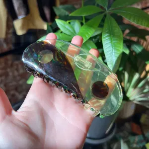 Yin Yang Long Hair Claw